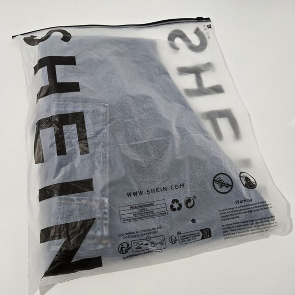 SHEIN EZ wear Plus Size Casual Washed Slim-Fit Cargo Jeans in Dark Wash - 0XL - Picture 4 of 6